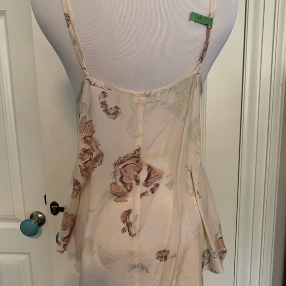 Aritzia Wilfred Blush Silk Rose Print Cami - Picture 2 of 2